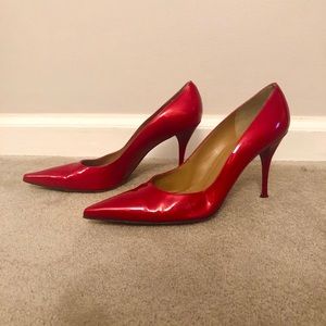 Stuart Weitzman pointy toe stiletto